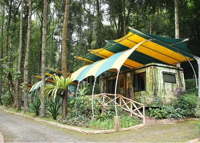 Taman Safari Lodge